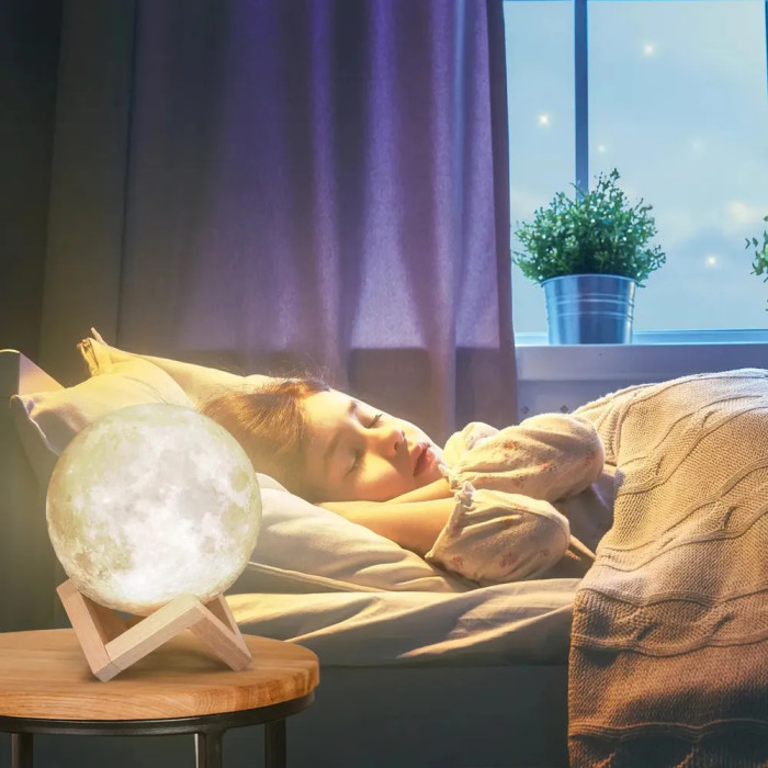 Нічник світиться місяць Moon Lamp 18 см, Ночник дитячий для кімнати, Дитячий нічник безпечний для дитини