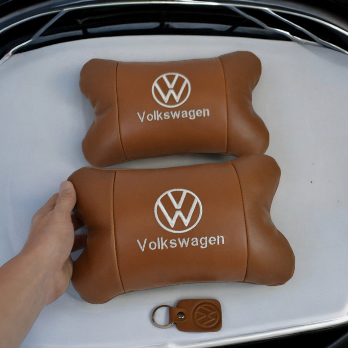 Набір подушок 2шт для автомобіля Volkswagen, з натуральної коричневої шкіри. Подушки на підголовник