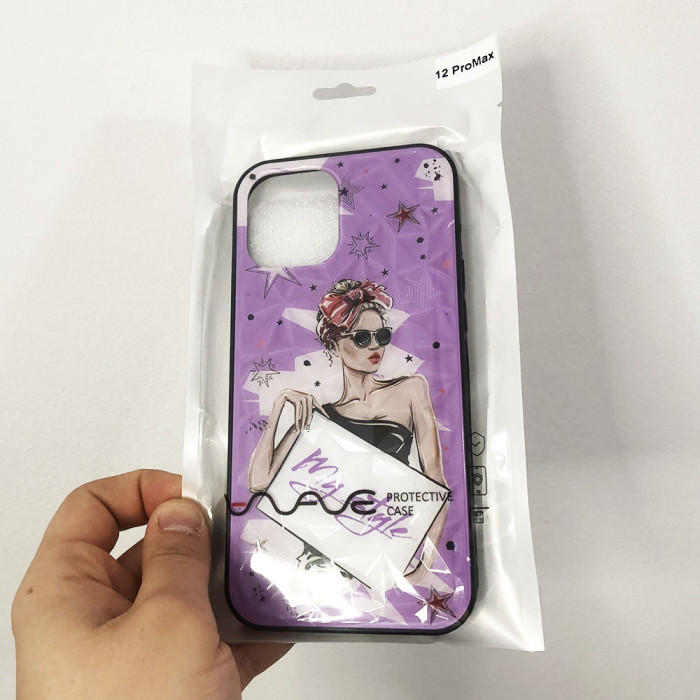 Чохол на Apple Iphone 12 Pro Max дівчина в окулярах. Колір фіолетовий