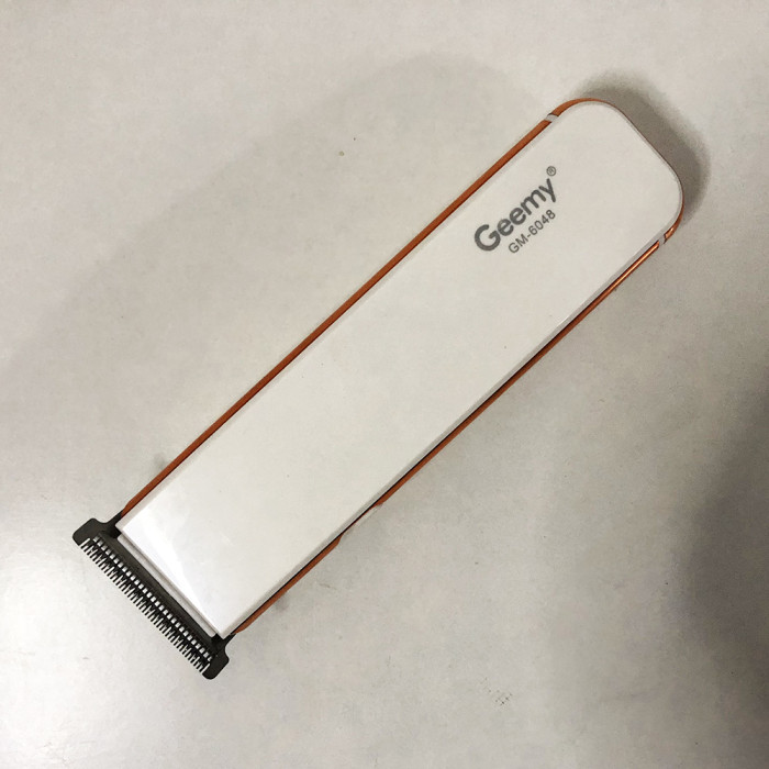 Професійна машинка для стрижки волосся Gemei GM-6048, електробритва для голови. Колір: білий