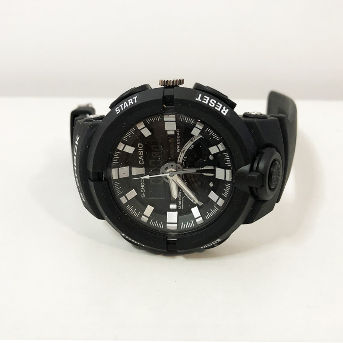 Годинник наручний G-SHOCK GA-500. Колір: чорний з білим