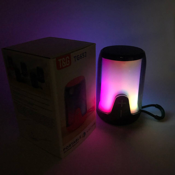 Портативна колонка TG652 5W з RGB підсвічуванням та ремінцем, колонка з акумулятором блютуз. Колір: зелений