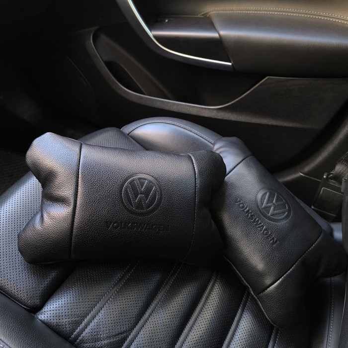 Набір шкіряних подушок 2шт - Volkswagen на підголовник у машину, Автомобільна подушка