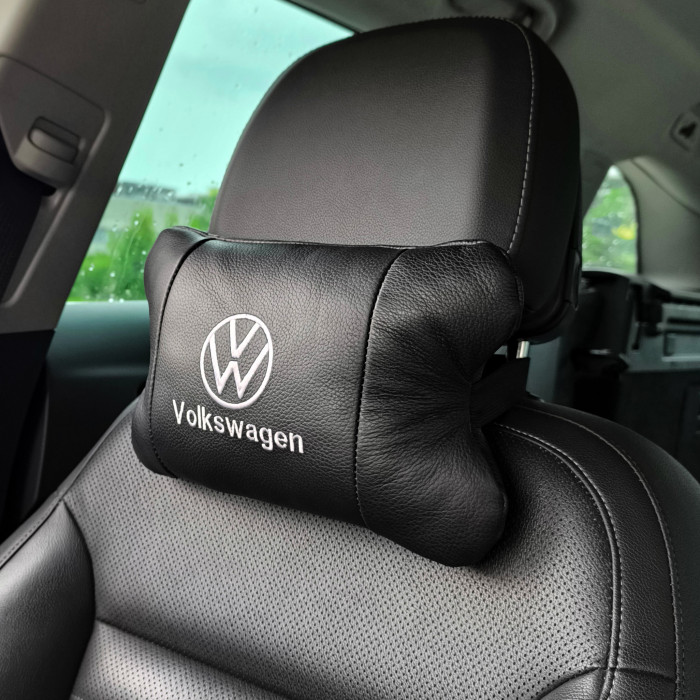Набір подушок 2шт в авто Volkswagen з натуральної шкіри, на підголовник у машину, Автомобільна подушка