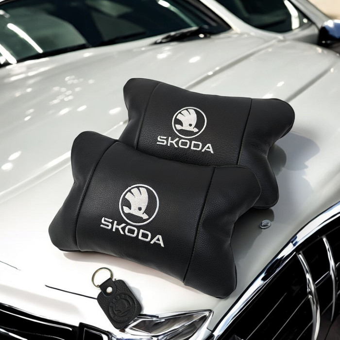 Автомобільні подушки 2 шт на підголівник Skoda / Шкода, з натуральної шкіри, стильний аксесуар для вашого авто