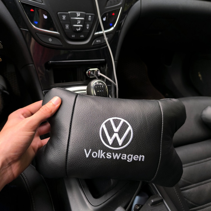 Набір подушок 2шт в авто Volkswagen з натуральної шкіри, на підголовник у машину, Автомобільна подушка