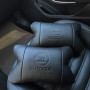 Набір авто подушок Skoda з натуральної шкіри + брелок, Автоподушка на підголовник
