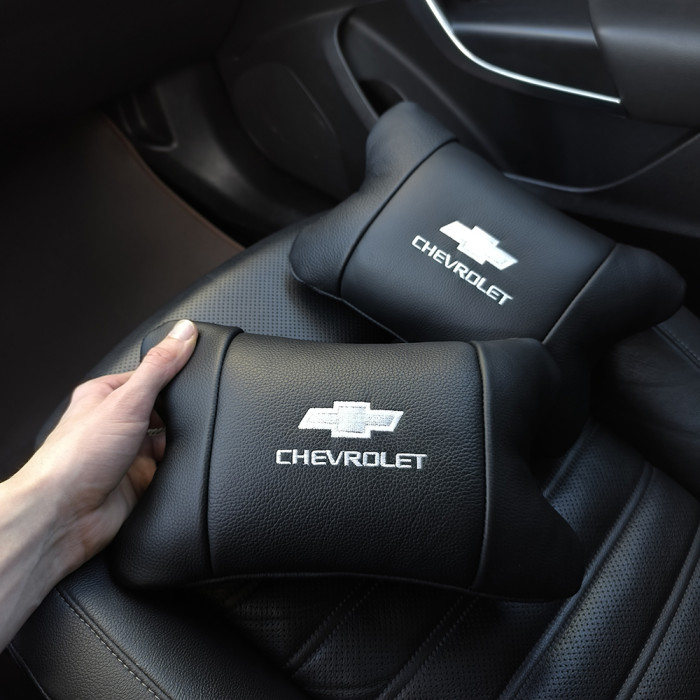 Автомобільні подушки Chevrolet з натуральної італійської шкіри + шкіряний брелок у подарунок