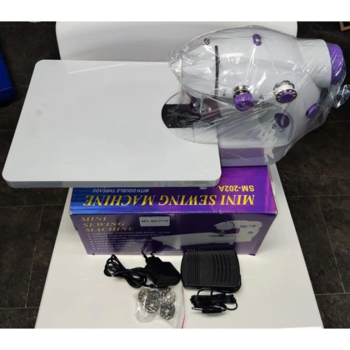 Міні швейна машинка 4 в 1 з педаллю та адаптером Mini Sewing Machine FHSM 202 з дошкою