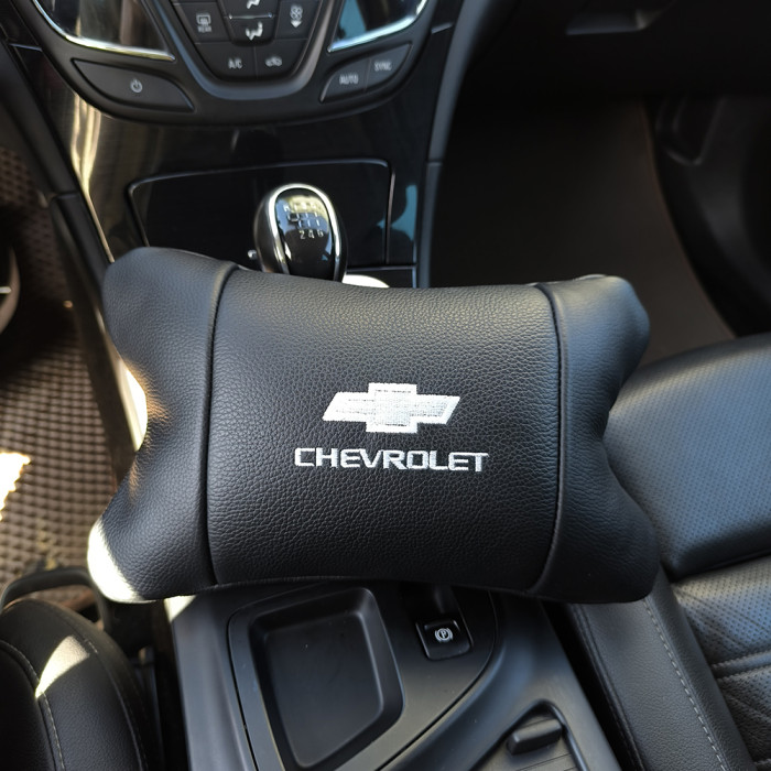 Автомобільні подушки Chevrolet з натуральної італійської шкіри + шкіряний брелок у подарунок