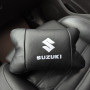 Набір шкіряних подушок Suzuki з вишивкою логотипу + брелок у подарунок для авто