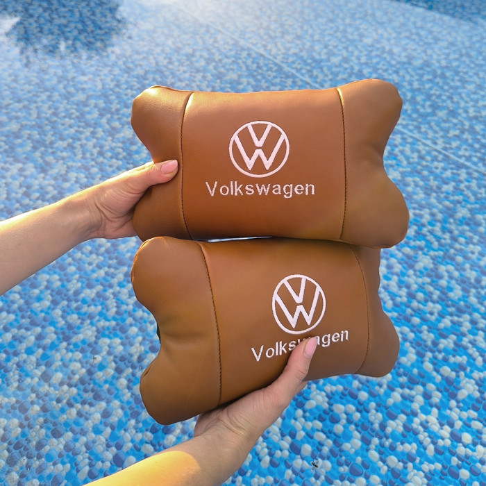 Набір подушок 2шт для автомобіля Volkswagen, з натуральної коричневої шкіри. Подушки на підголовник