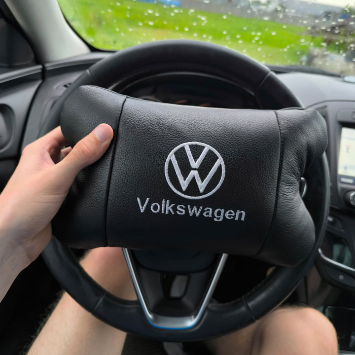 Набір подушок 2шт в авто Volkswagen з натуральної шкіри, на підголовник у машину, Автомобільна подушка
