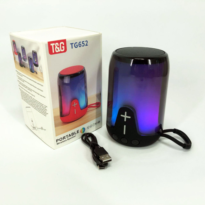 Портативна колонка TG652 5W з RGB підсвічуванням та ремінцем, акумуляторна колонка для музики. Колір: чорний