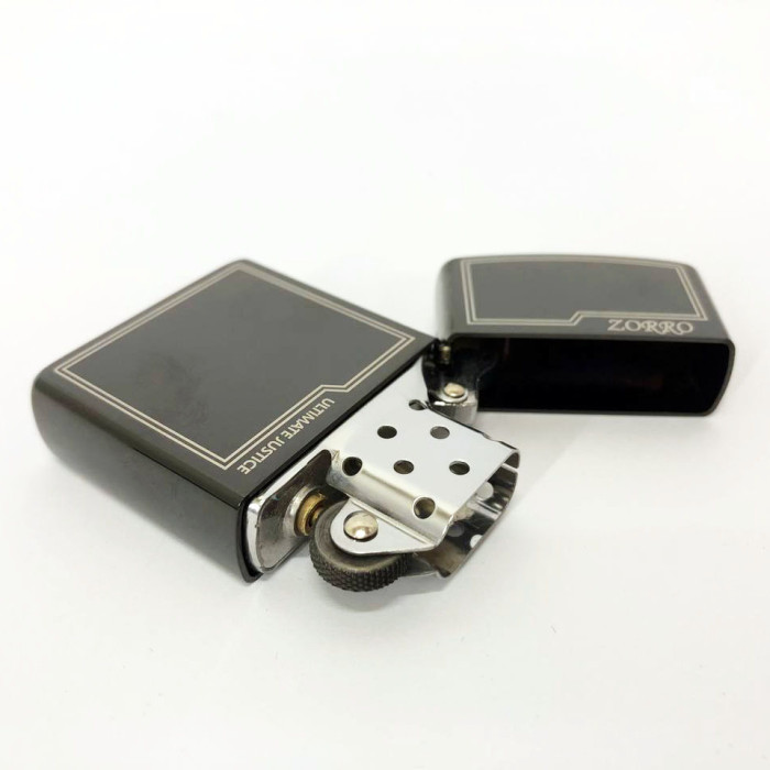 Запальничка бензинова Zorro HL-300, запальничка на день народження, запальничка у подарунковому футлярі